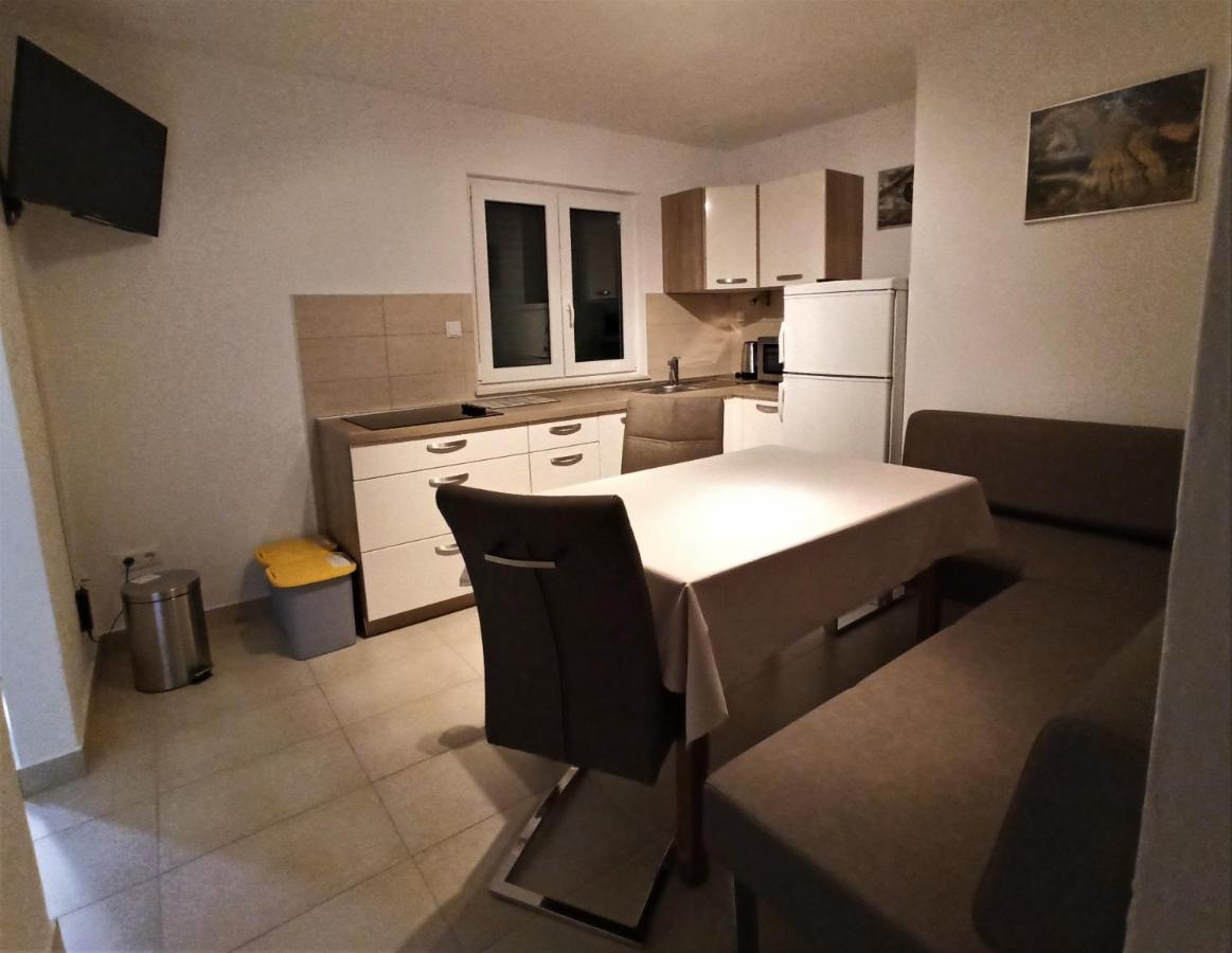 Seaside Laurus Apartment *