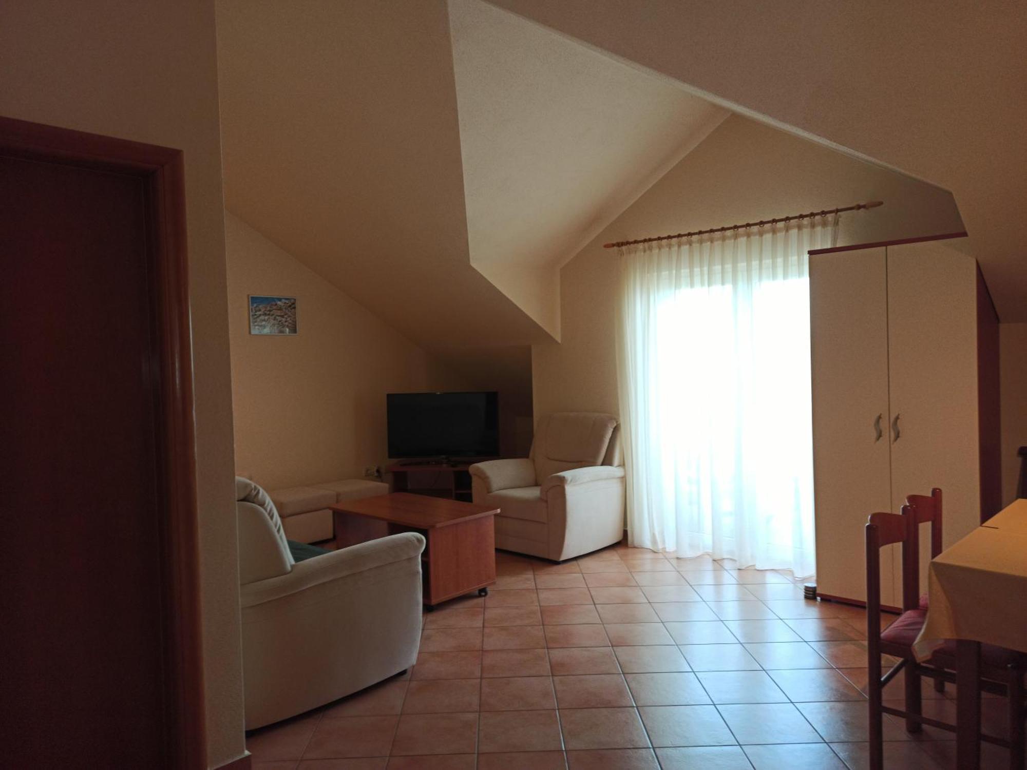 Apartment Seaside Laurus Murter
